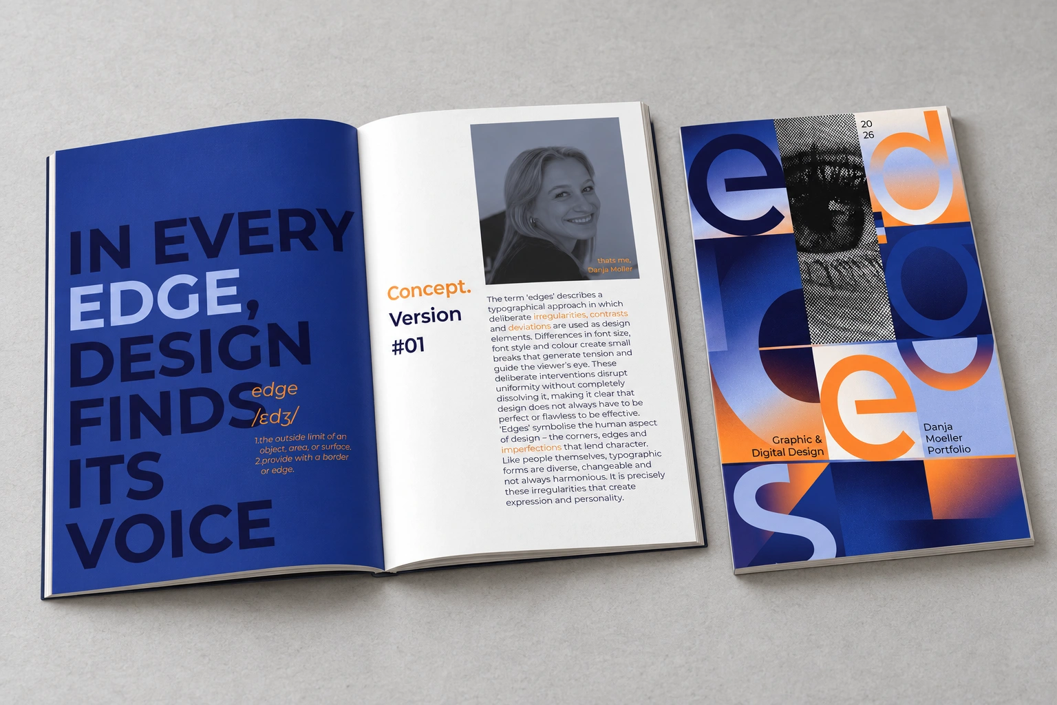 Portfolio 2026 – geschlossenes Cover und geöffnete Doppelseite als Buch-Mockup